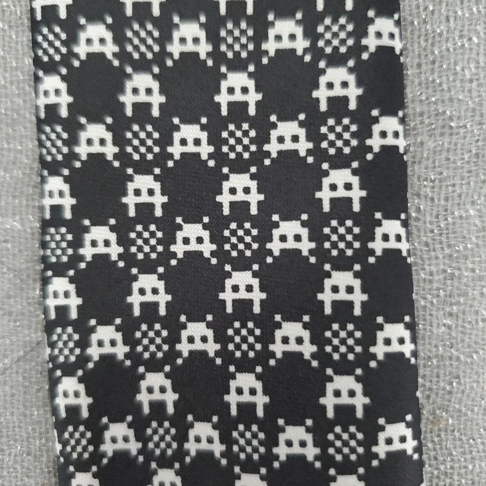 Black Tie Geek Space Invaders Retro Gaming 8-Bit Pixel Atari Necktie Black White